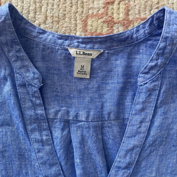 LL Bean Splitneck Summer Blue Chambray Linen Tunic, MP - Picture 4 of 7